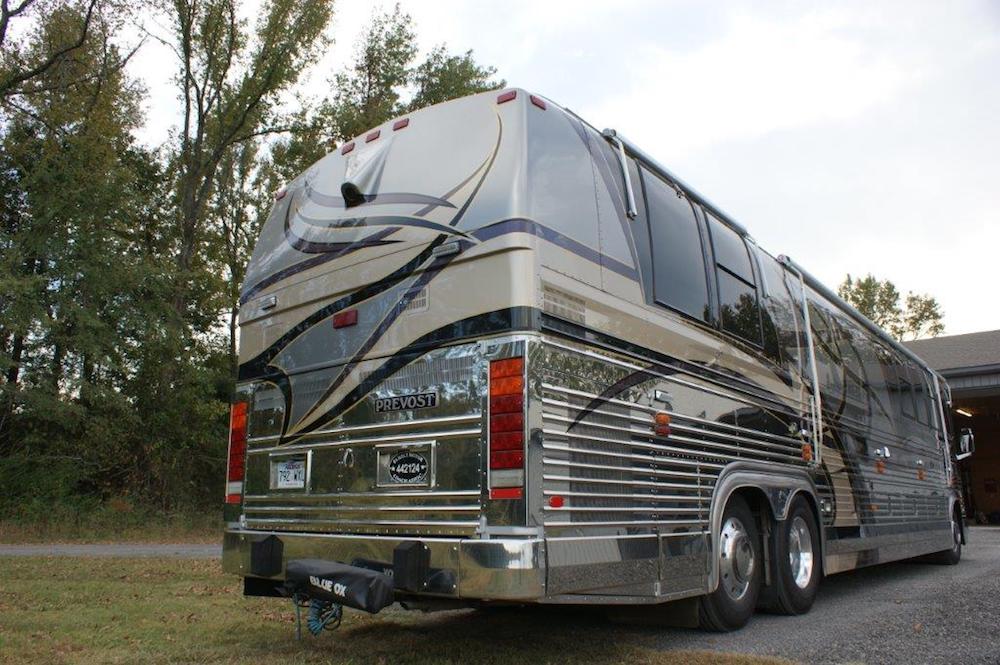 2000 Prevost Featherlite XL For Sale