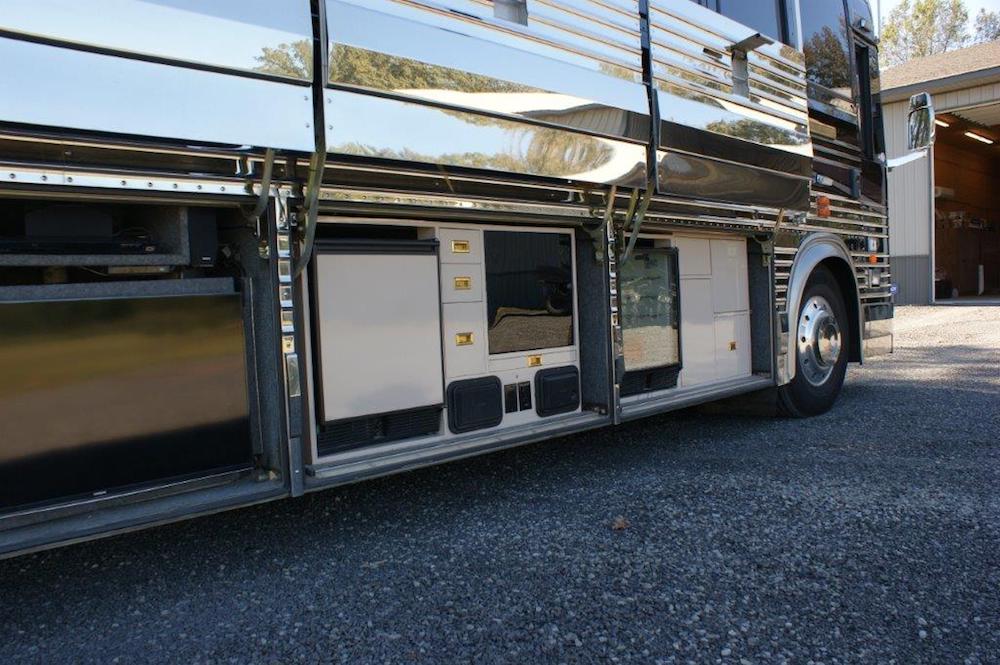 2000 Prevost Featherlite XL For Sale