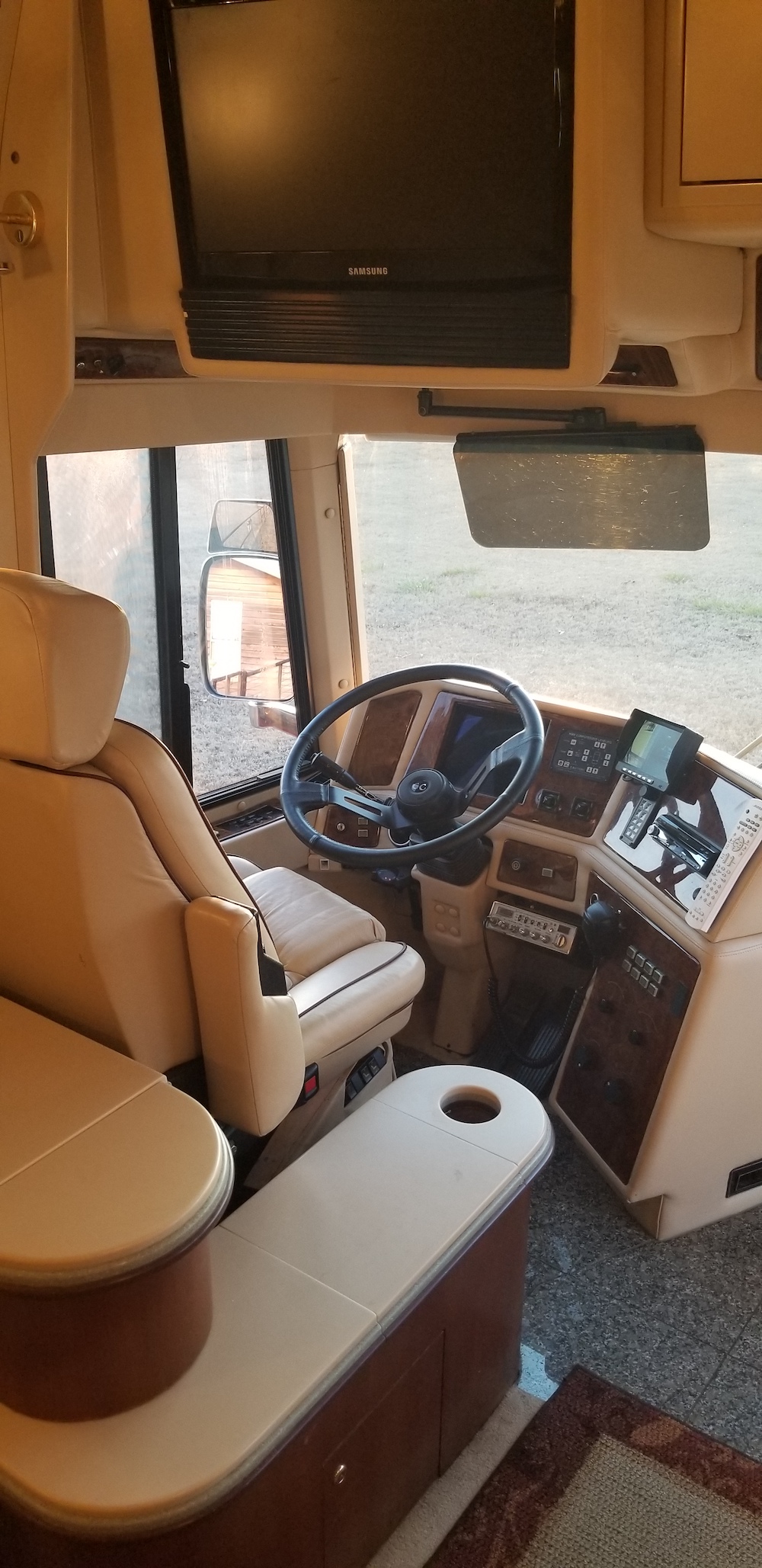 2000 Prevost Country Coach XL For Sale