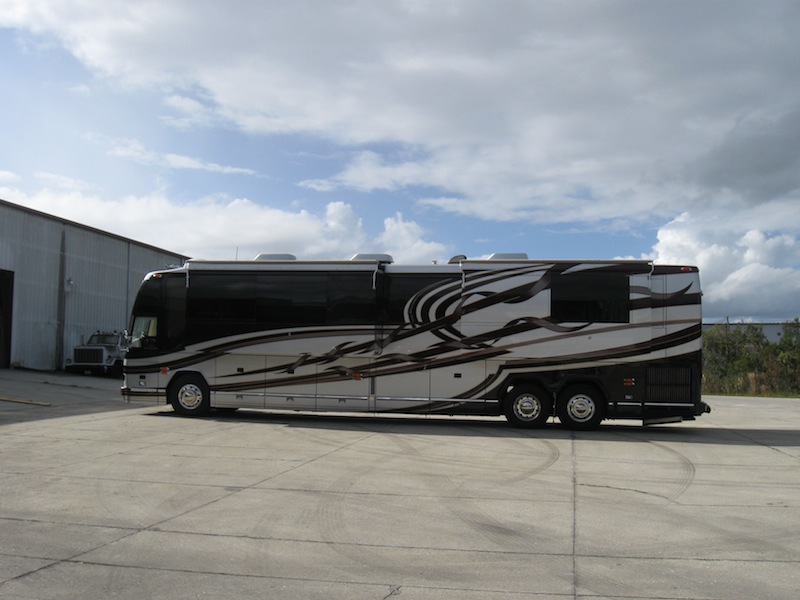 1999 Prevost Angola H3-45 For Sale