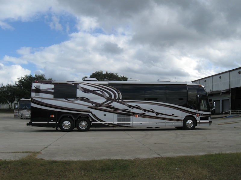 1999 Prevost Angola H3-45 For Sale