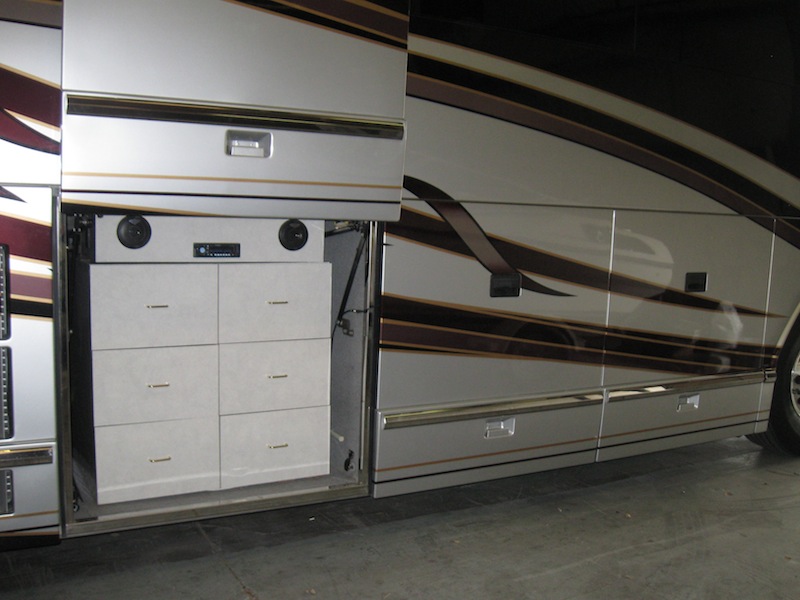 1999 Prevost Angola H3-45 For Sale