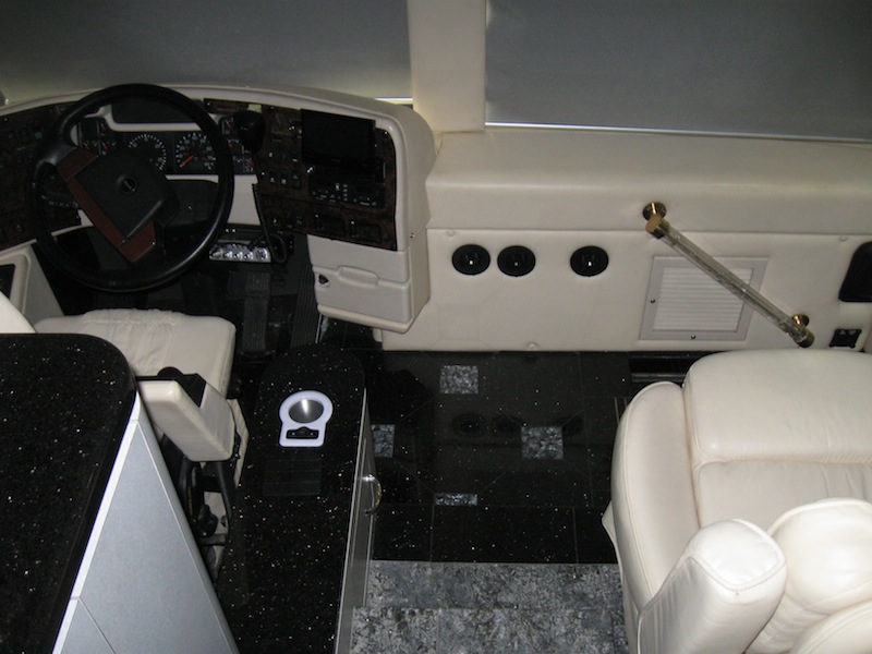 1999 Prevost Angola H3-45 For Sale