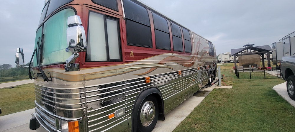 2000 Prevost Angola XL For Sale