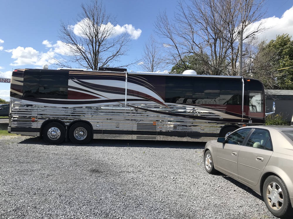 2000 Prevost Bruce XLII For Sale