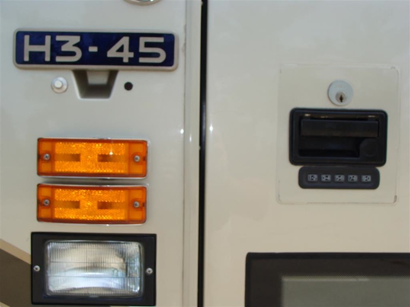 2000 Prevost Country Coach H3-45 For Sale