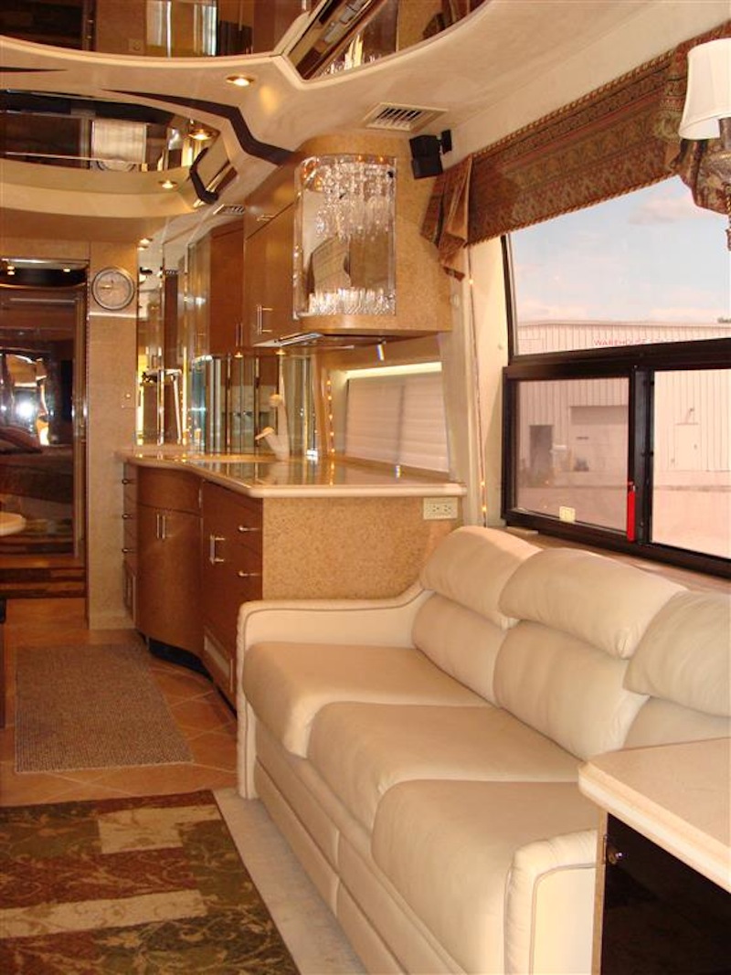 2000 Prevost Country Coach H3-45 For Sale