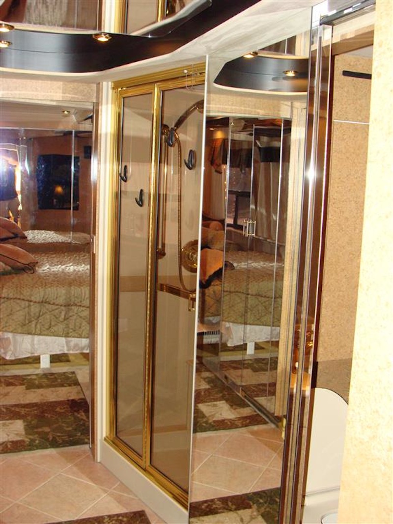 2000 Prevost Country Coach H3-45 For Sale