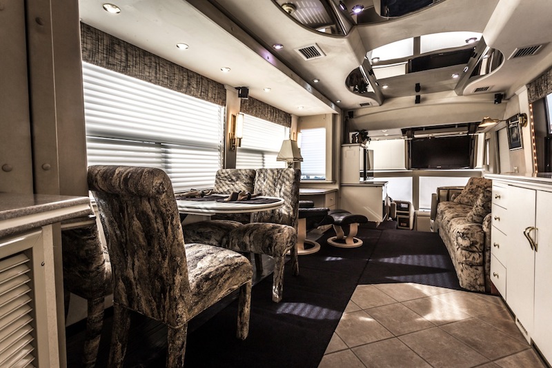 2000 Prevost Country Coach H3-45 For Sale