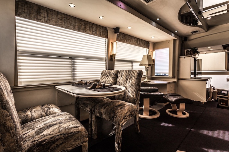 2000 Prevost Country Coach H3-45 For Sale