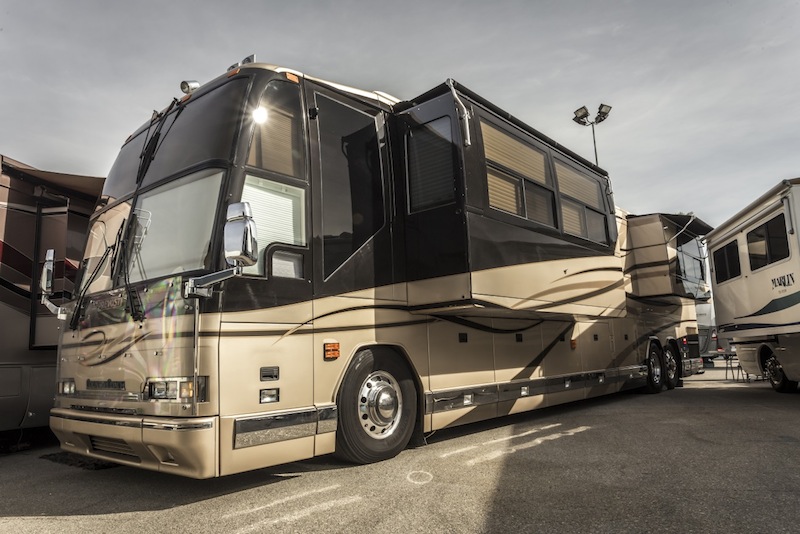 2000 Prevost Country Coach H3-45 For Sale