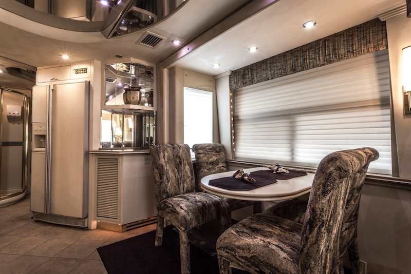 2000 Prevost Country Coach H3-45 For Sale