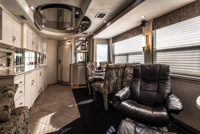 2000 Prevost Country Coach H3-45 For Sale