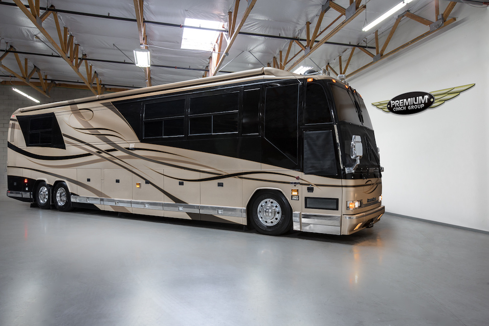2000 Prevost Country Coach H3-45 For Sale