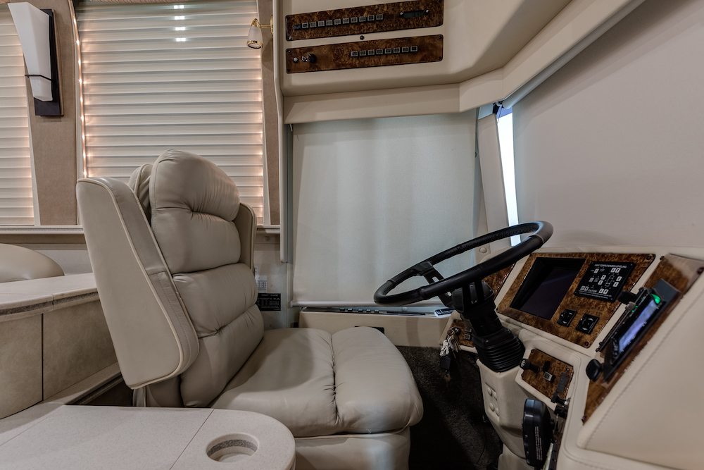 2000 Prevost Country Coach XL For Sale
