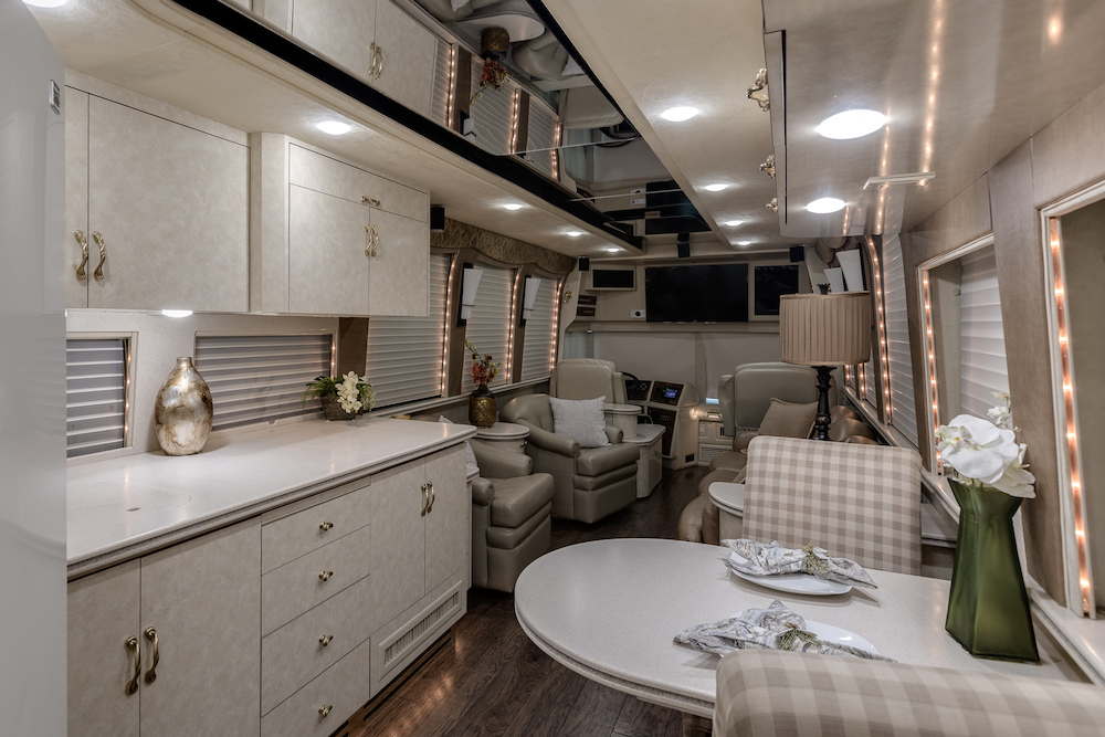 2000 Prevost Country Coach XL For Sale