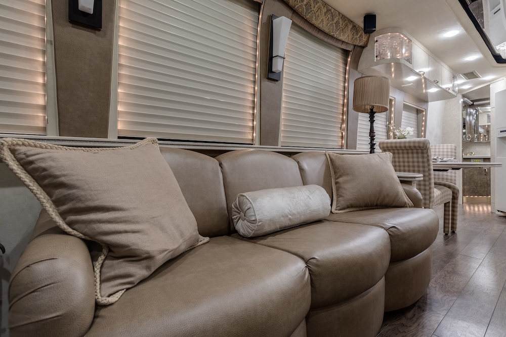 2000 Prevost Country Coach XL For Sale