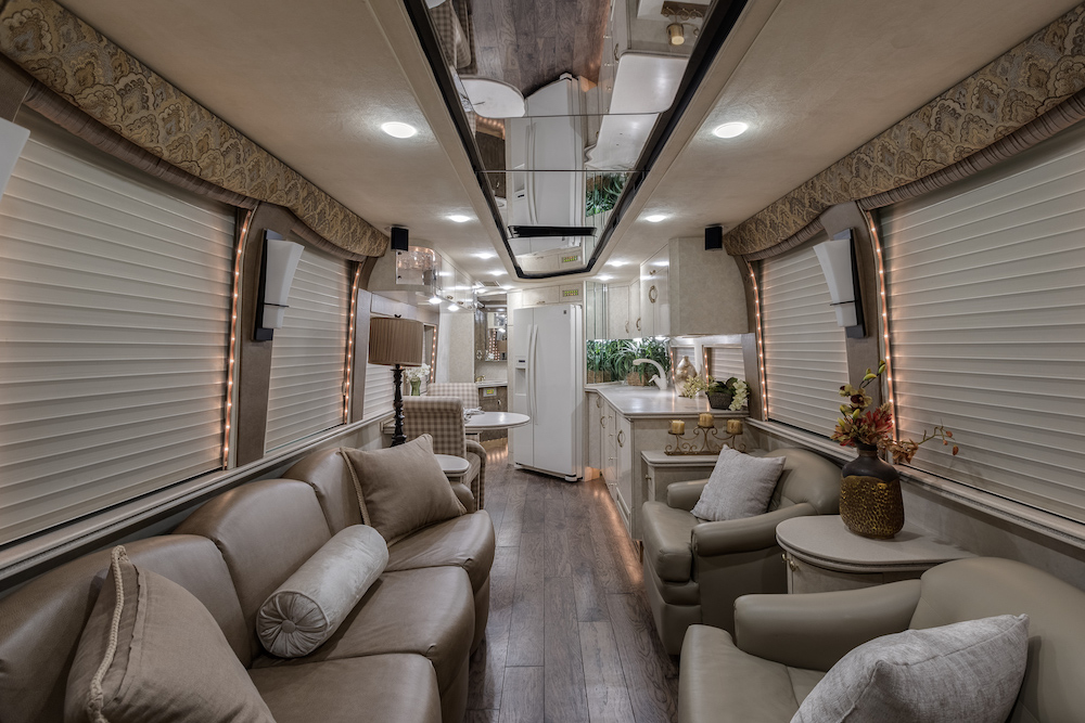 2000 Prevost Country Coach XL For Sale