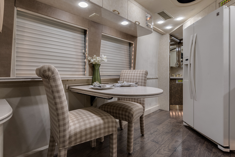 2000 Prevost Country Coach XL For Sale