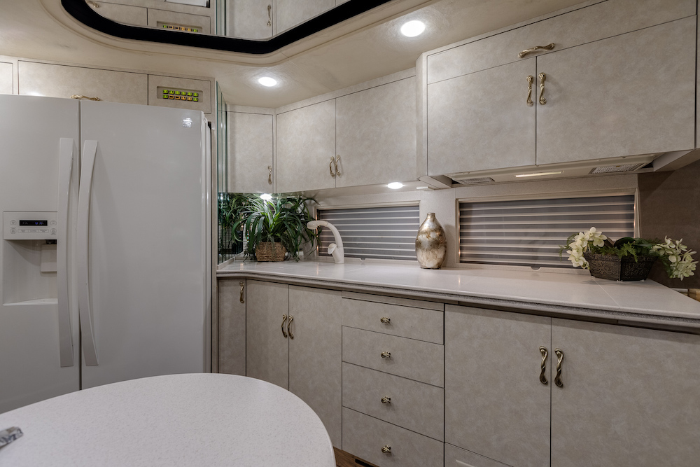 2000 Prevost Country Coach XL For Sale