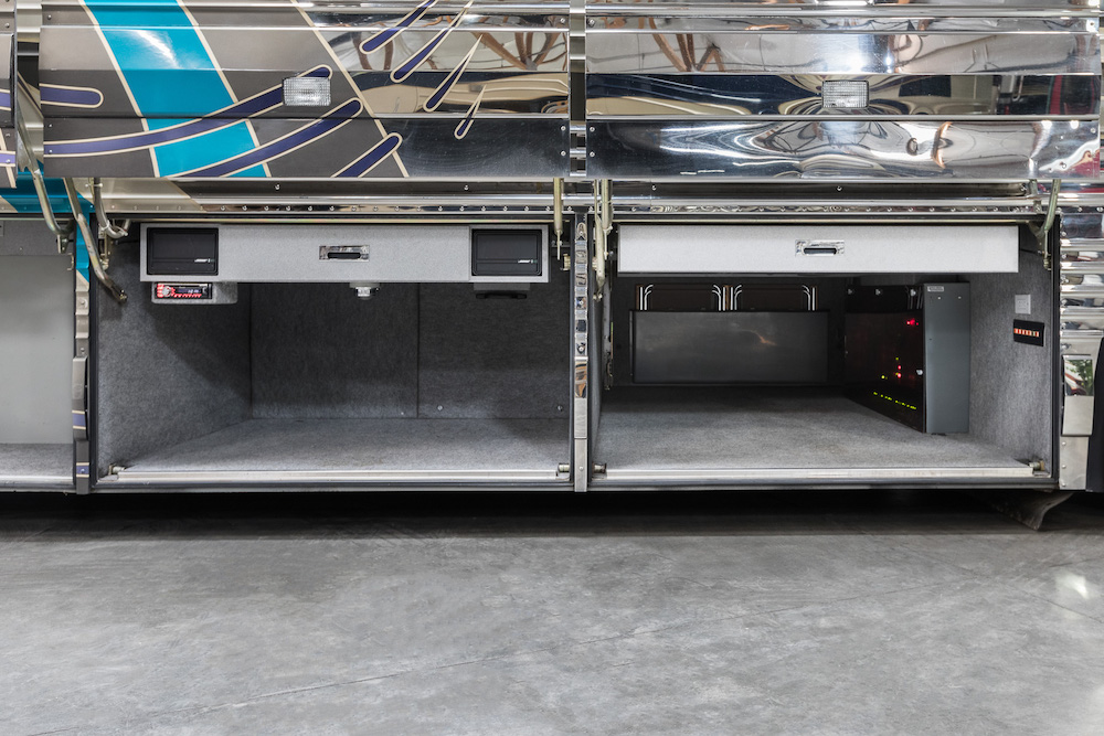 2000 Prevost Country Coach XL For Sale