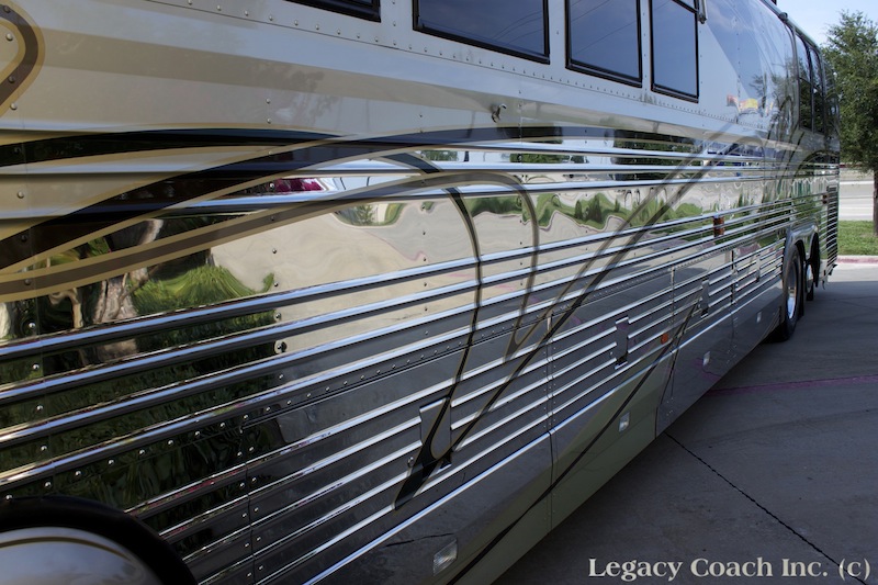 2011 Prevost Country Coach XL For Sale