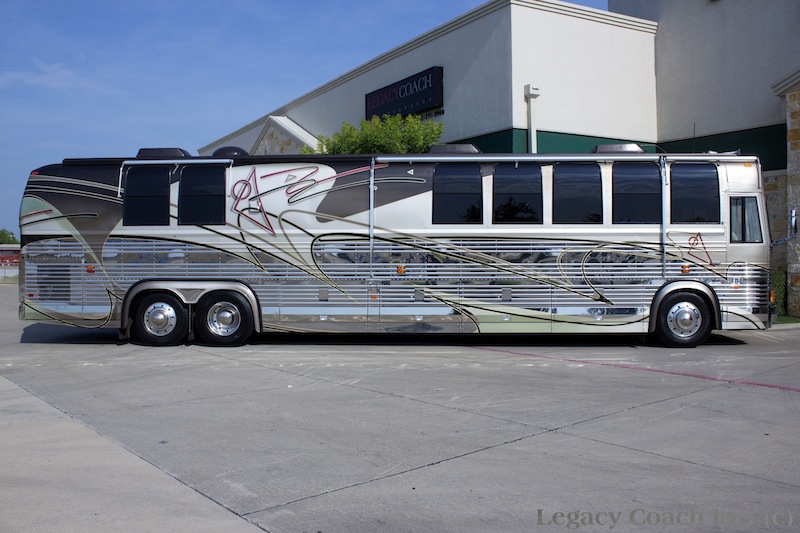 2011 Prevost Country Coach XL For Sale