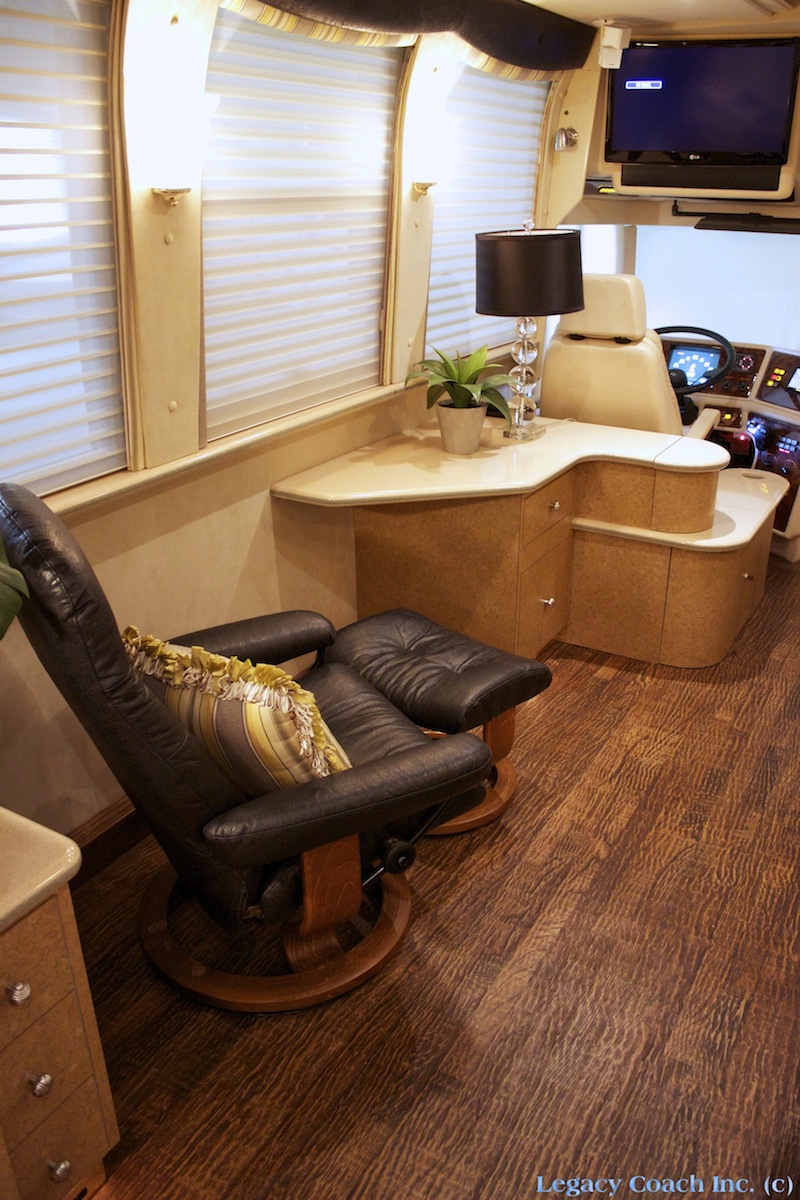 2011 Prevost Country Coach XL For Sale