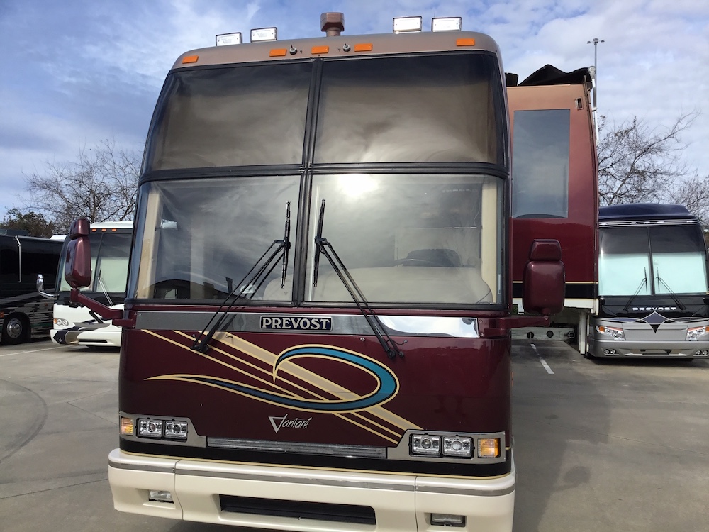 2000 Prevost Featherlite H3-45 For Sale