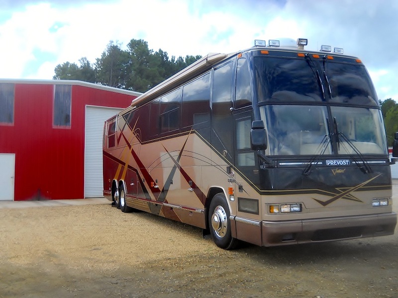 2000 Prevost Featherlite H3-45 For Sale