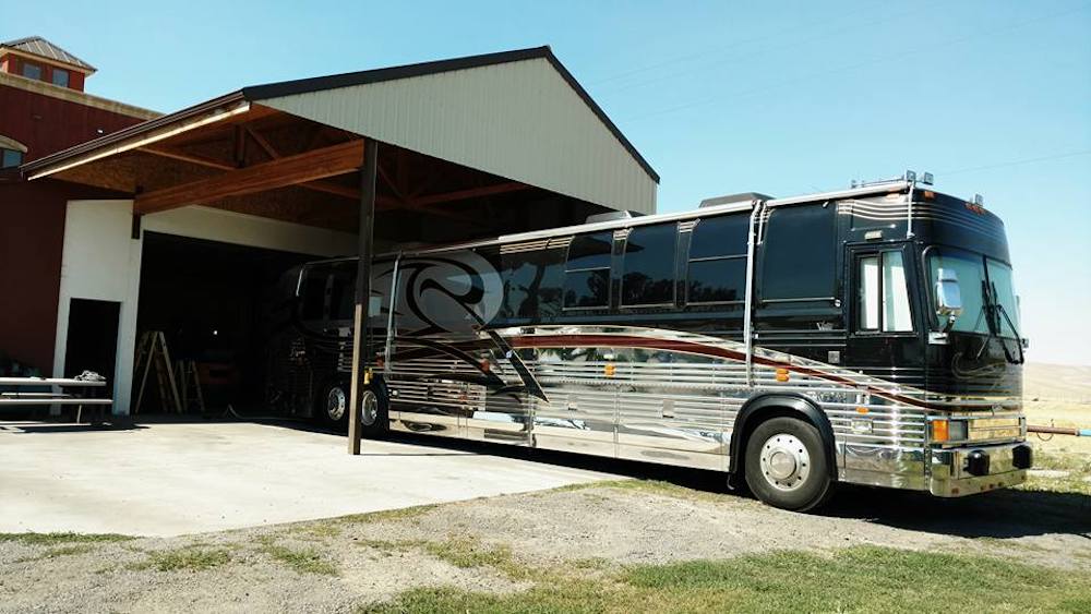 2000 Prevost Featherlite XL For Sale