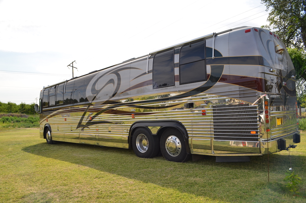 2000 Prevost Featherlite XL For Sale