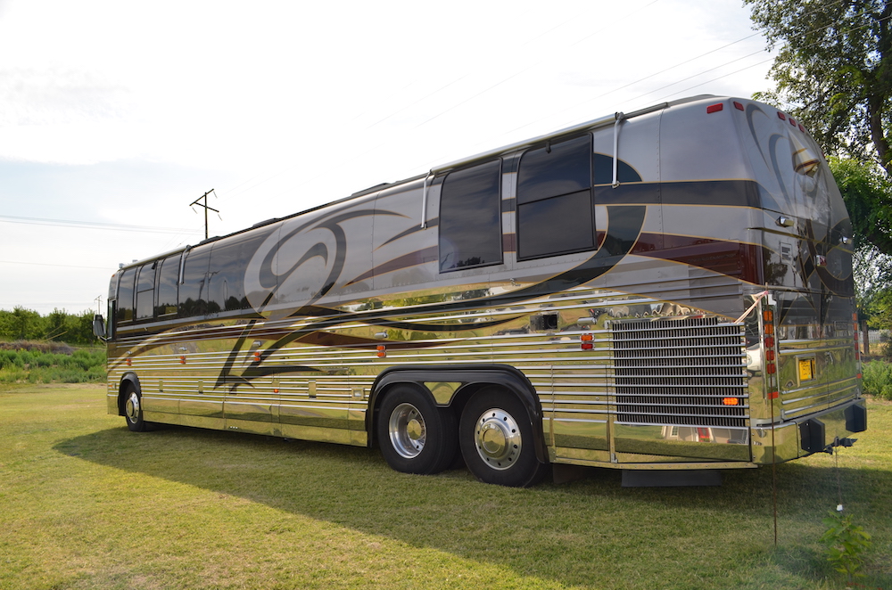 2000 Prevost Featherlite XL For Sale