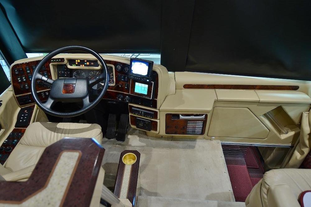 2000 Prevost Liberty H3-45 For Sale