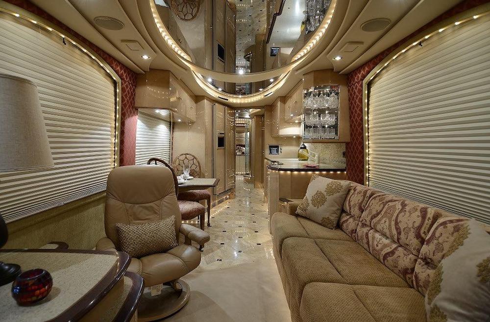 2000 Prevost Liberty H3-45 For Sale