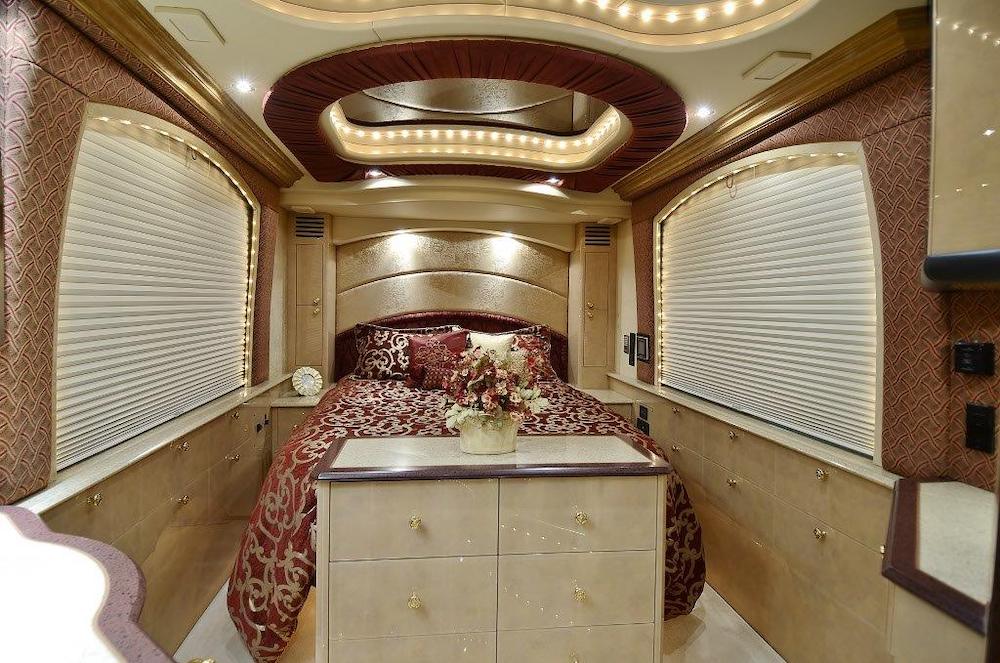 2000 Prevost Liberty H3-45 For Sale