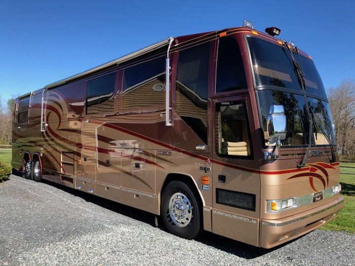 2000 Prevost Liberty H3-45 For Sale