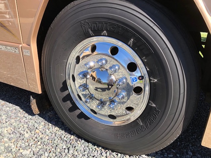 2000 Prevost Liberty H3-45 For Sale