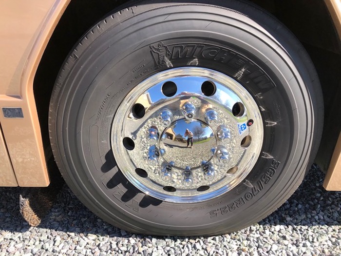 2000 Prevost Liberty H3-45 For Sale