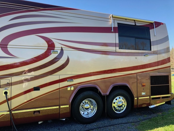 2000 Prevost Liberty H3-45 For Sale