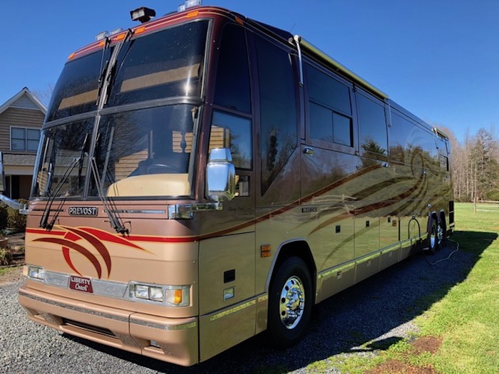 2000 Prevost Liberty H3-45 For Sale
