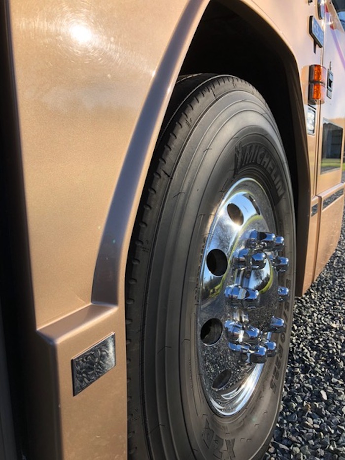 2000 Prevost Liberty H3-45 For Sale