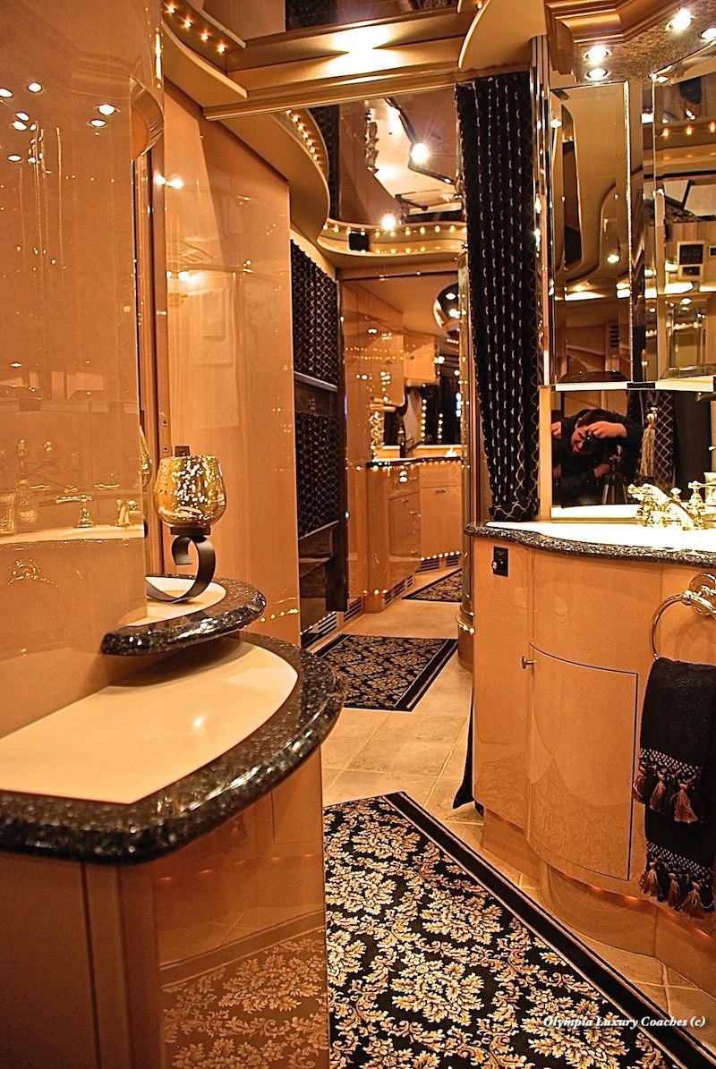2000 Prevost Liberty H3-45 For Sale