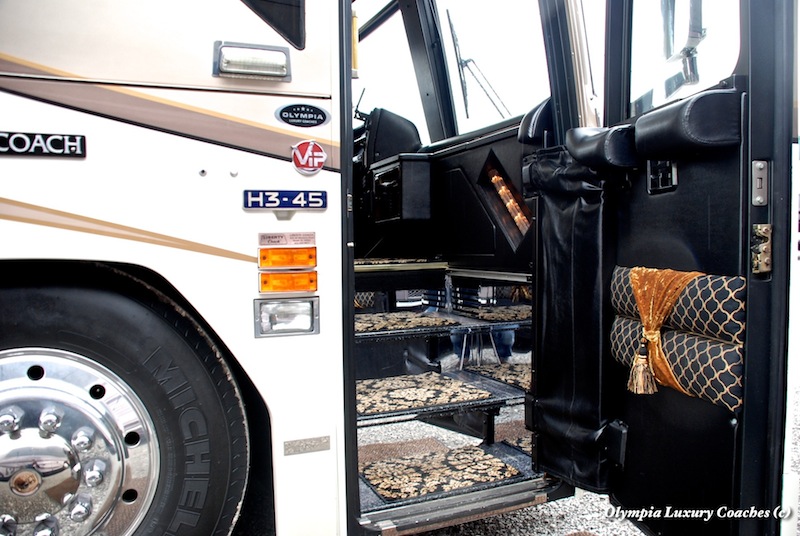 2000 Prevost Liberty H3-45 For Sale