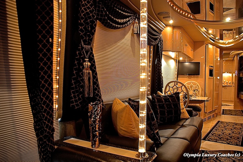 2000 Prevost Liberty H3-45 For Sale
