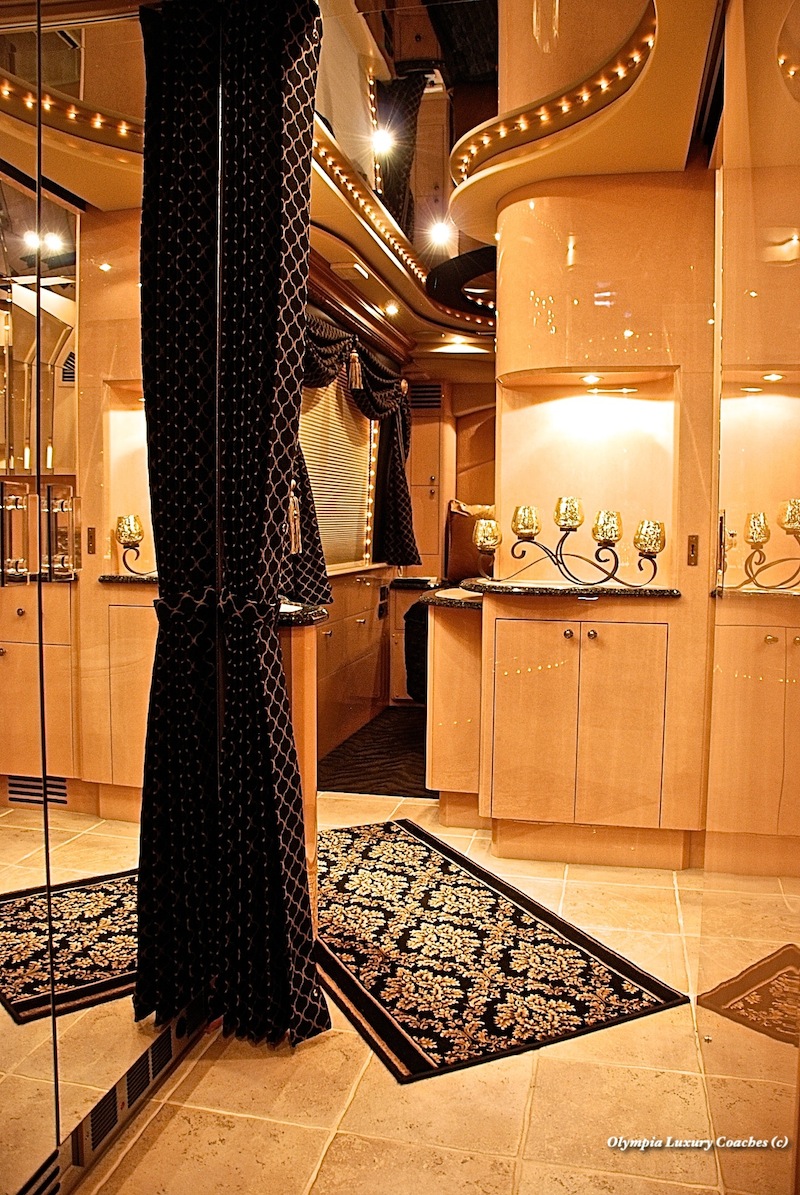 2000 Prevost Liberty H3-45 For Sale