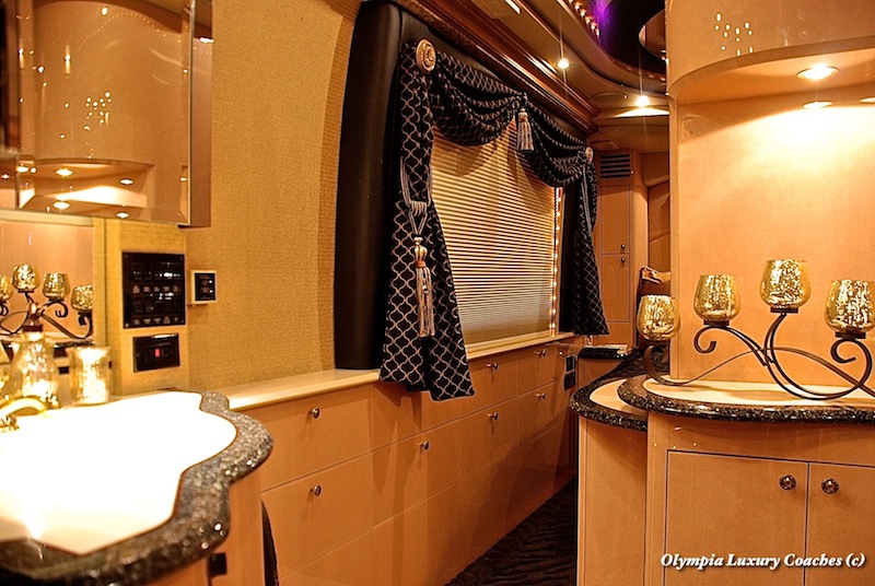 2000 Prevost Liberty H3-45 For Sale