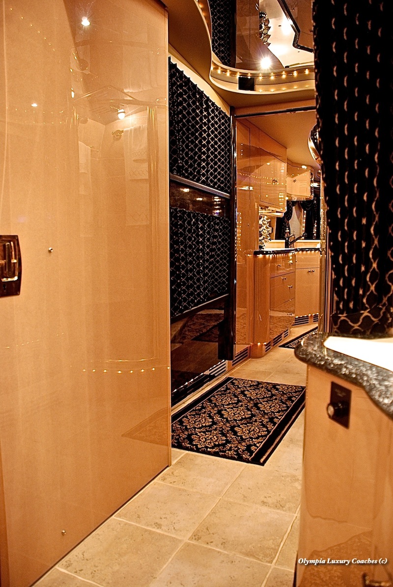 2000 Prevost Liberty H3-45 For Sale