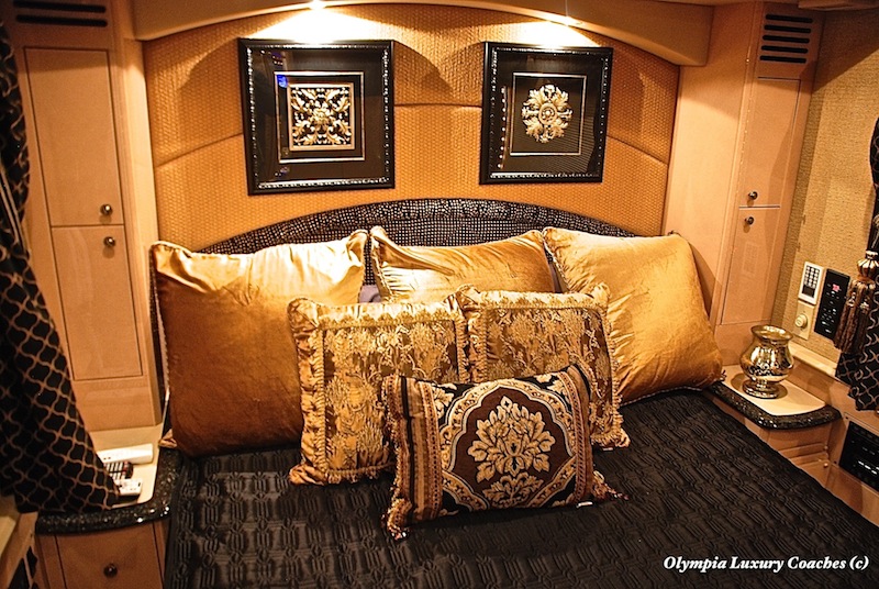 2000 Prevost Liberty H3-45 For Sale