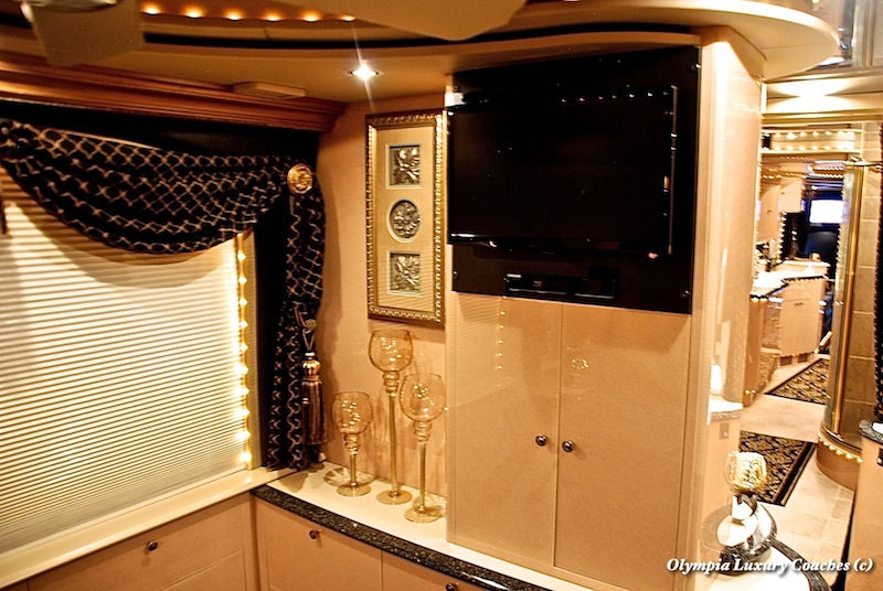 2000 Prevost Liberty H3-45 For Sale